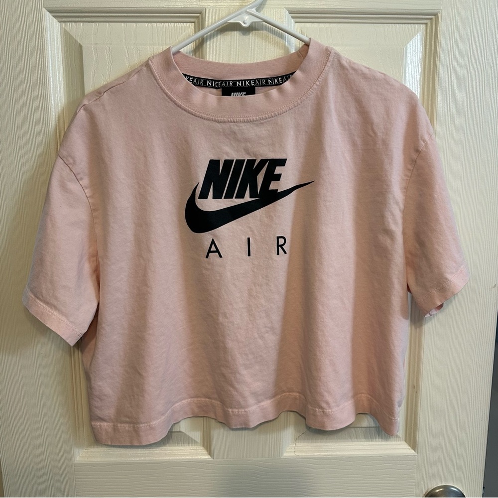 Women’s Nike Air Light Pink Crop Top, size Large
